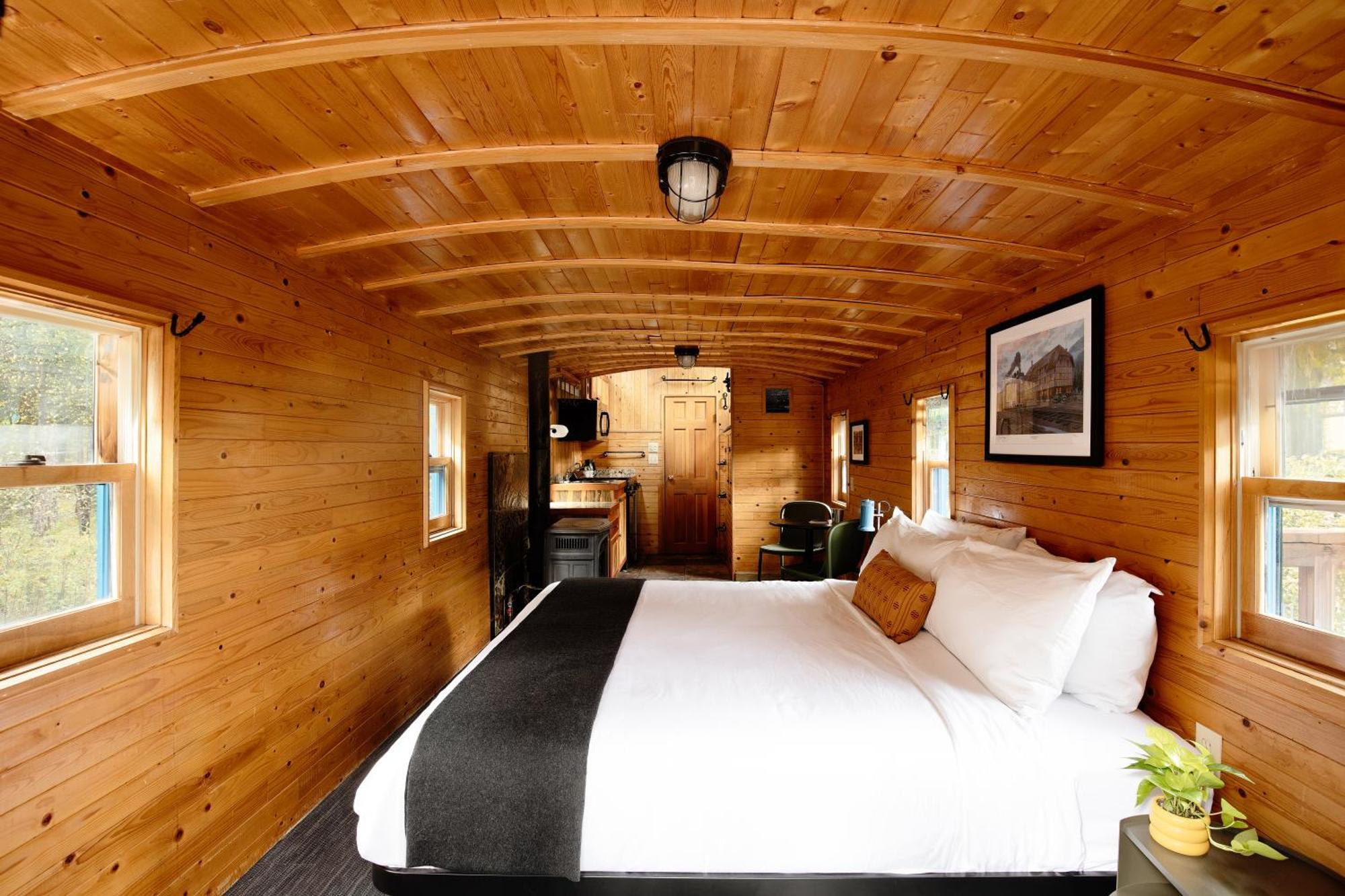 Essex Loge Glacier National Park מראה חיצוני תמונה