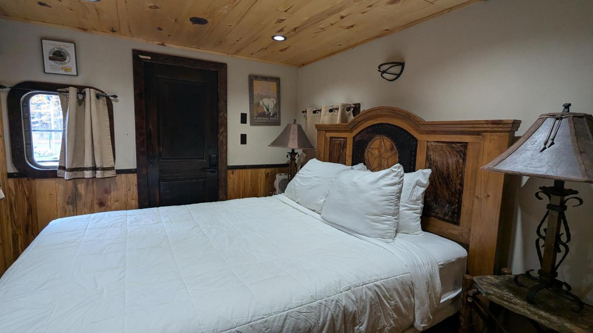 Essex Loge Glacier National Park חדר תמונה