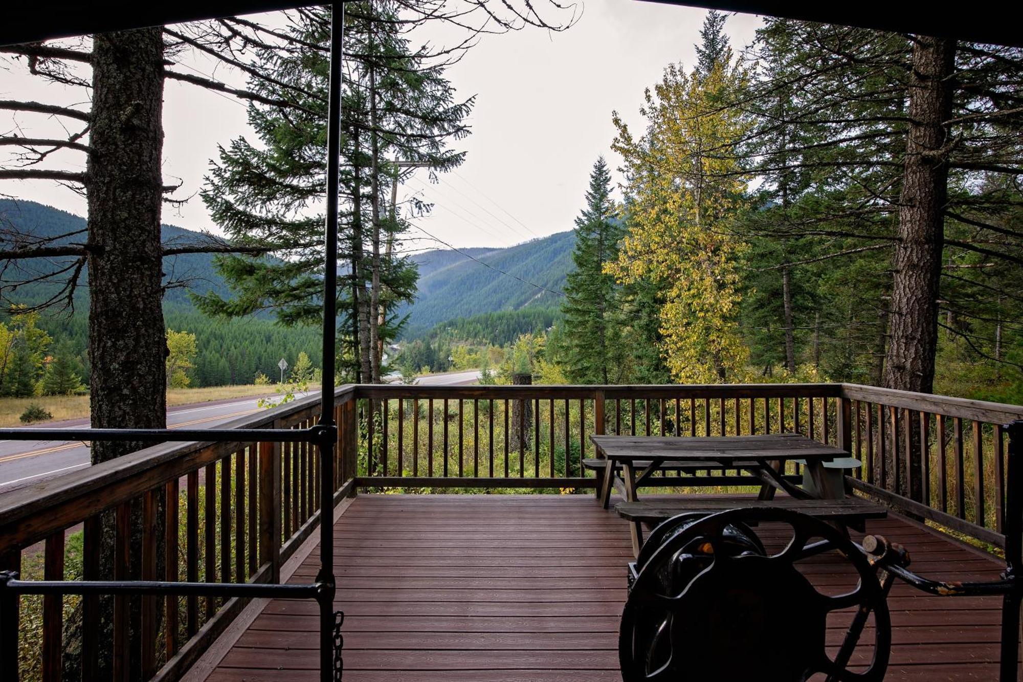 Essex Loge Glacier National Park מראה חיצוני תמונה